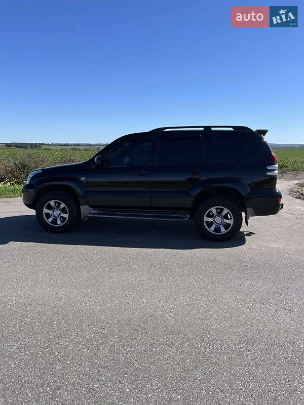 Внедорожник / Кроссовер Toyota Land Cruiser 2007 в Львове