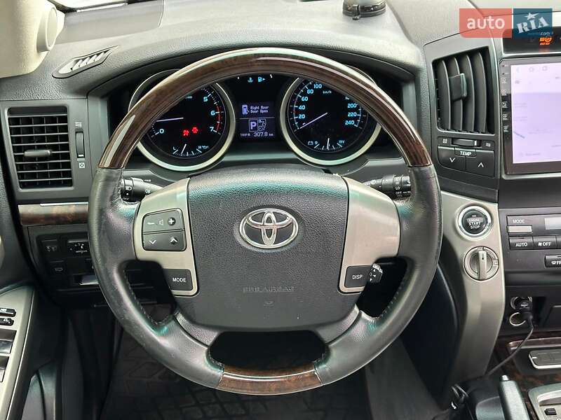 Позашляховик / Кросовер Toyota Land Cruiser 2008 в Одесі