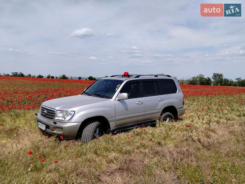 Позашляховик / Кросовер Toyota Land Cruiser 2004 в Одесі