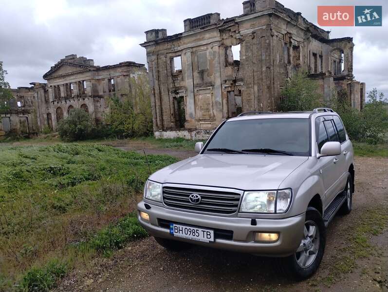 Позашляховик / Кросовер Toyota Land Cruiser 2004 в Одесі