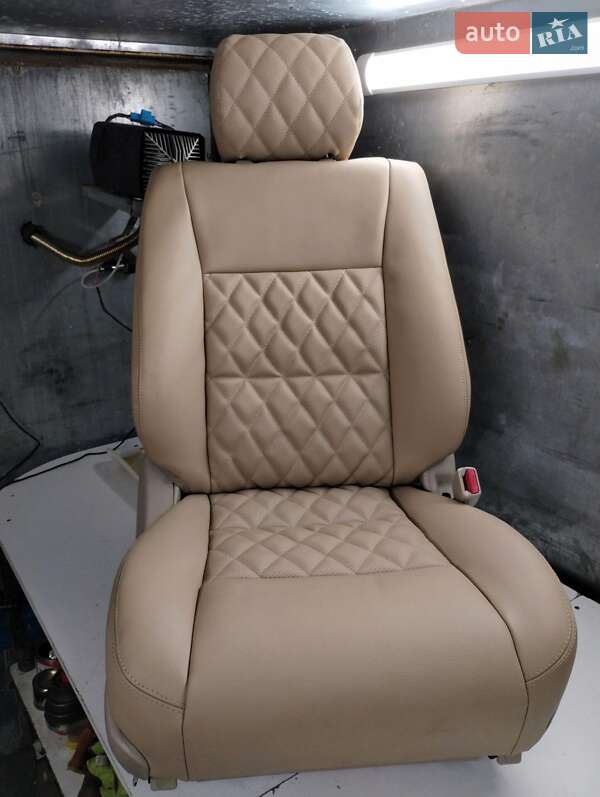 Позашляховик / Кросовер Toyota Land Cruiser 2004 в Одесі