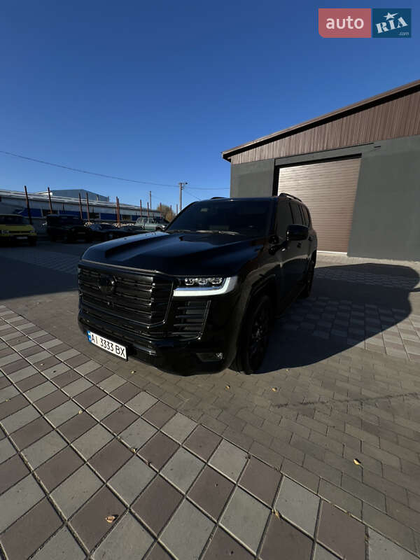 Внедорожник / Кроссовер Toyota Land Cruiser 2022 в  фото Внедорожник / Кроссовер Toyota Land Cruiser 2022 в