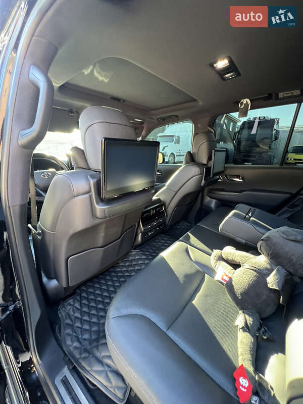 Внедорожник / Кроссовер Toyota Land Cruiser 2022 в Киеве