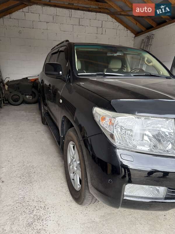 Внедорожник / Кроссовер Toyota Land Cruiser 2007 в Березане