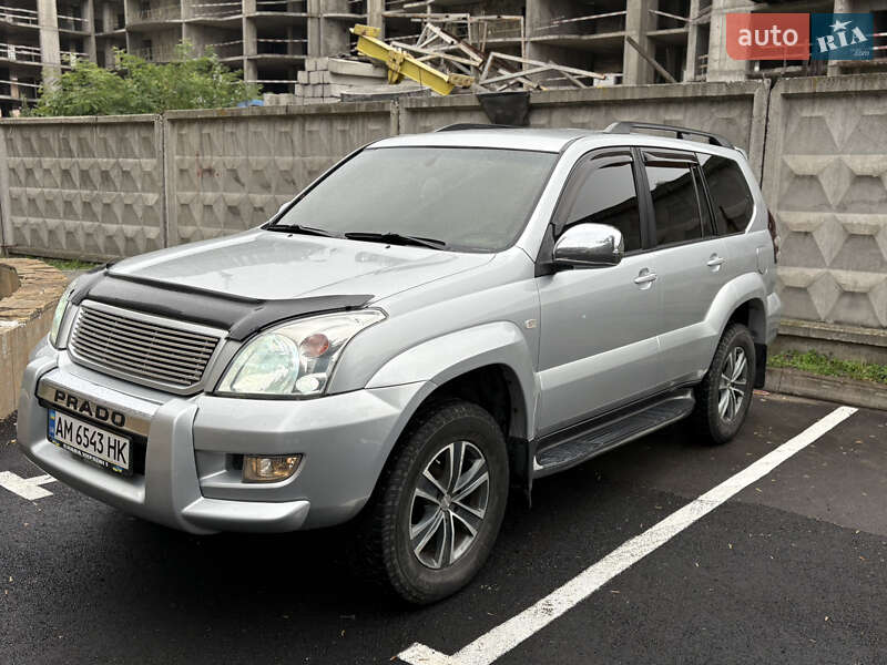 Внедорожник / Кроссовер Toyota Land Cruiser 2006 в Киеве фото 5 Внедорожник / Кроссовер Toyota Land Cruiser 2006 в Киеве