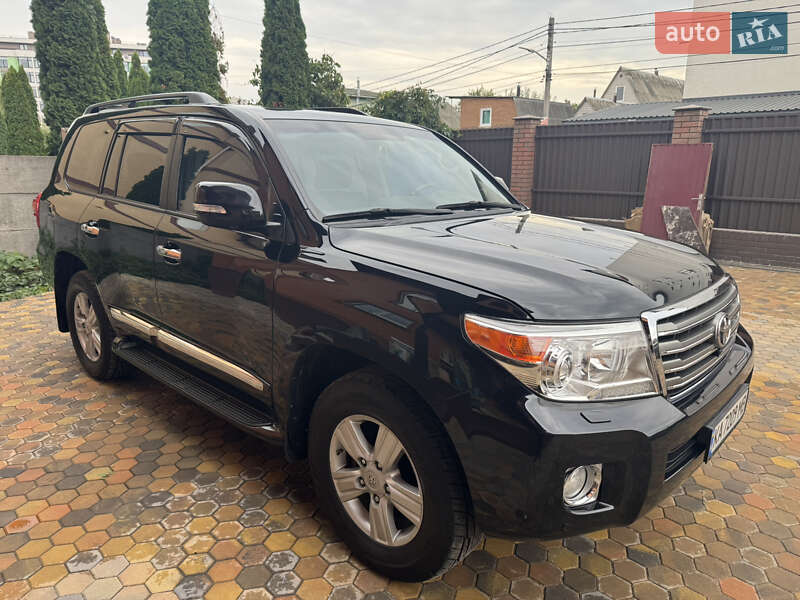 Внедорожник / Кроссовер Toyota Land Cruiser 2015 в Киеве фото 3 Внедорожник / Кроссовер Toyota Land Cruiser 2015 в Киеве