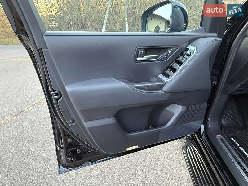 Внедорожник / Кроссовер Toyota Land Cruiser 2022 в Киеве фото 71 Внедорожник / Кроссовер Toyota Land Cruiser 2022 в Киеве