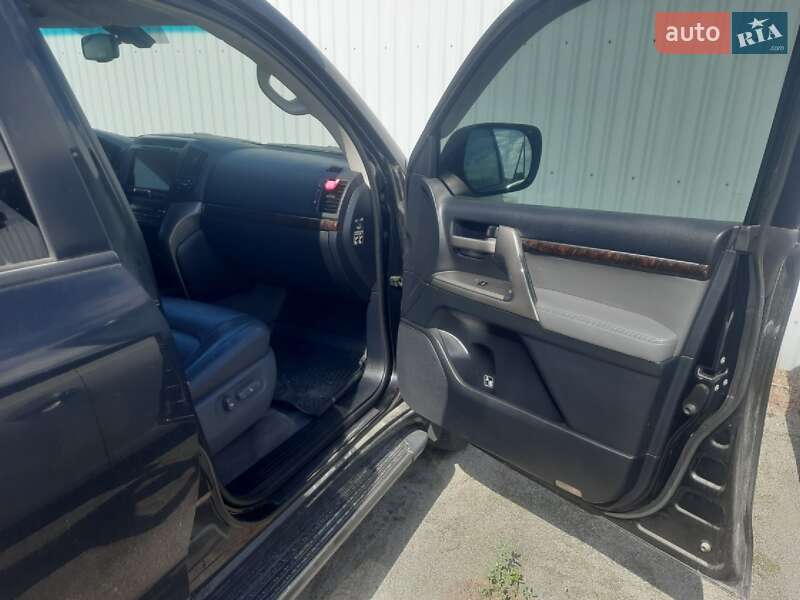 Внедорожник / Кроссовер Toyota Land Cruiser 2007 в Днепре