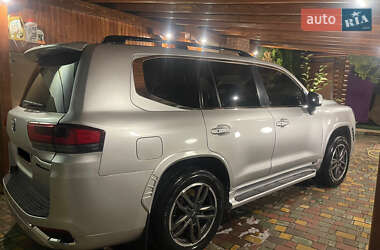 Внедорожник / Кроссовер Toyota Land Cruiser 2011 в 