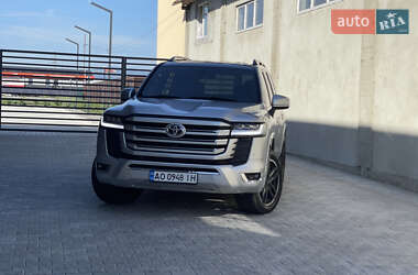 Внедорожник / Кроссовер Toyota Land Cruiser 2011 в 