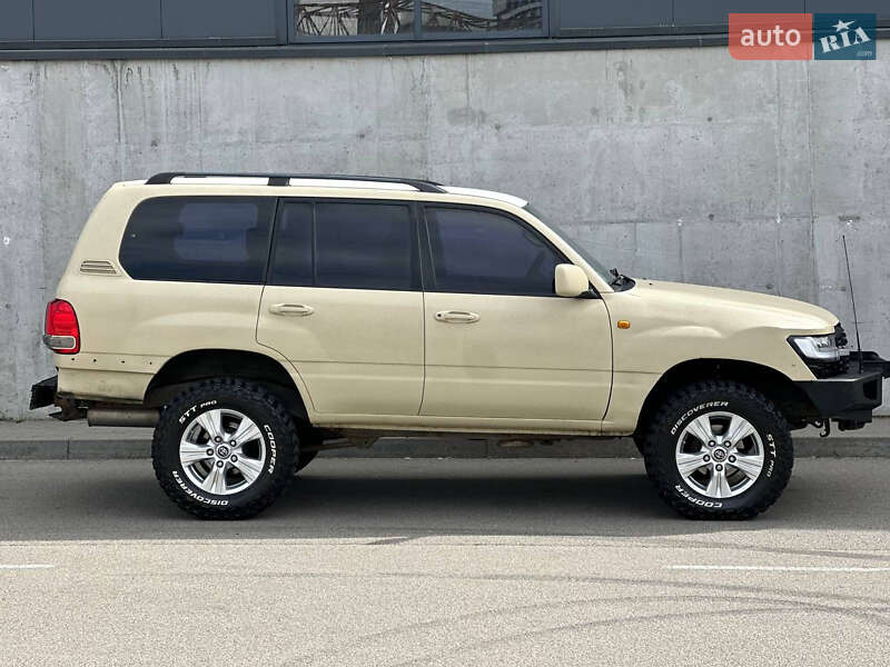 Внедорожник / Кроссовер Toyota Land Cruiser 2001 в Киеве