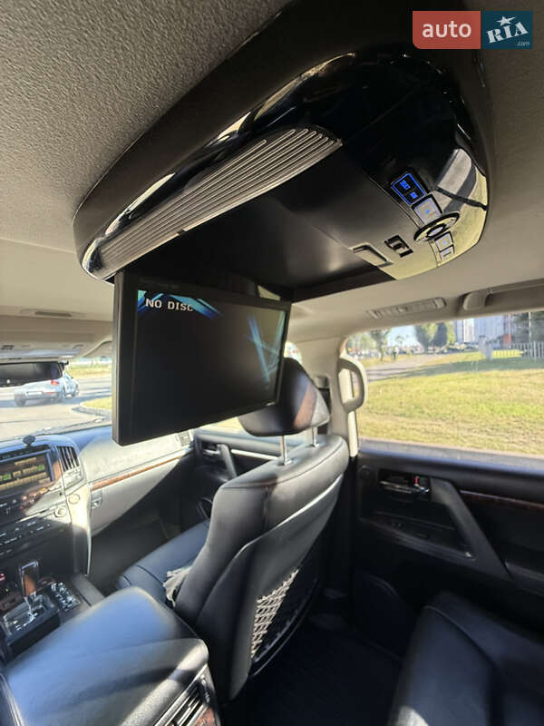 Позашляховик / Кросовер Toyota Land Cruiser 2011 в Києві