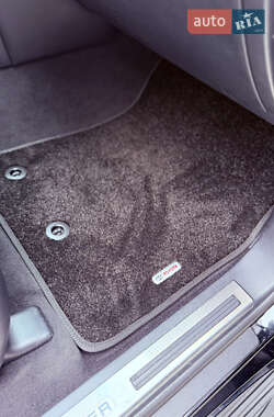 Внедорожник / Кроссовер Toyota Land Cruiser 2020 в 