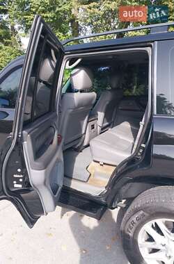 Внедорожник / Кроссовер Toyota Land Cruiser 2001 в 