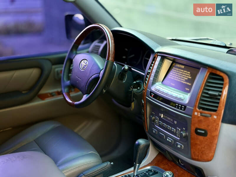 Внедорожник / Кроссовер Toyota Land Cruiser 2003 в Харькове
