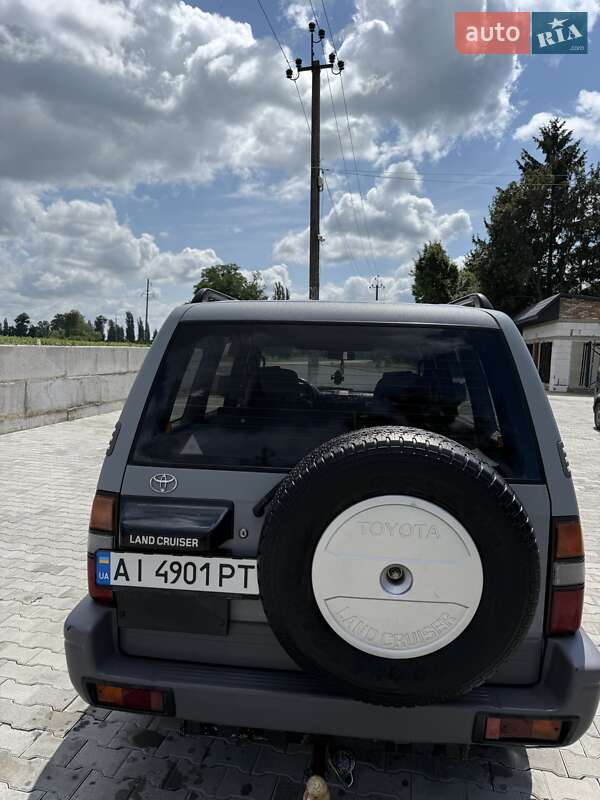 Внедорожник / Кроссовер Toyota Land Cruiser 1998 в Гайсине