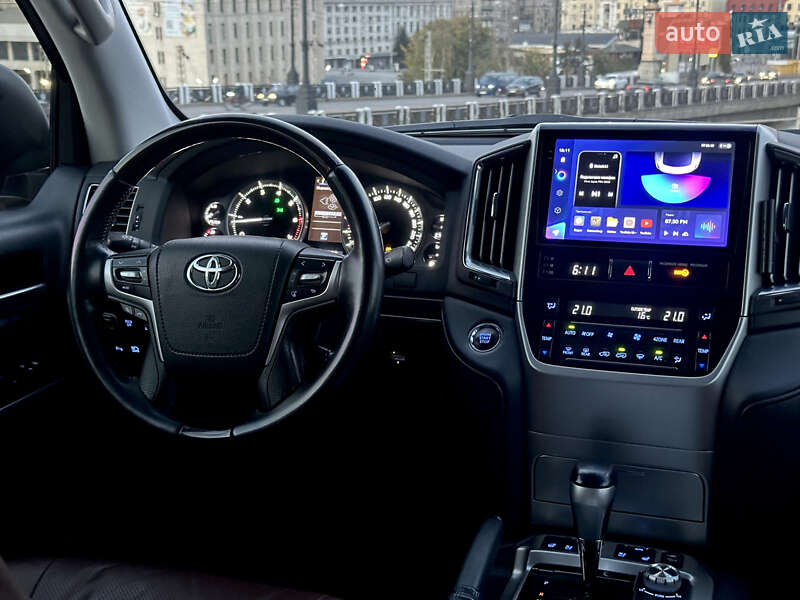 Внедорожник / Кроссовер Toyota Land Cruiser 2016 в Харькове