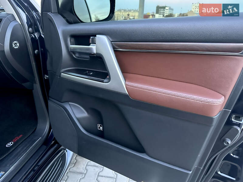 Внедорожник / Кроссовер Toyota Land Cruiser 2016 в Харькове