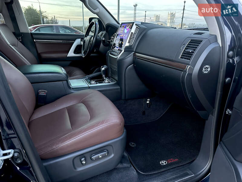 Внедорожник / Кроссовер Toyota Land Cruiser 2016 в Харькове
