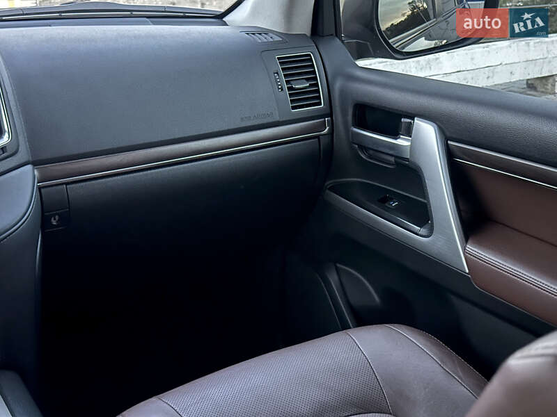 Внедорожник / Кроссовер Toyota Land Cruiser 2016 в Харькове