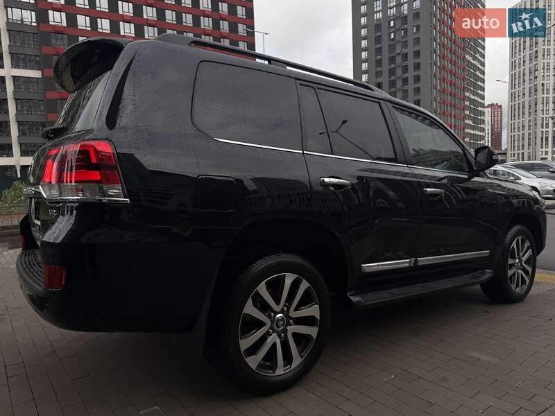 Внедорожник / Кроссовер Toyota Land Cruiser 2020 в Киеве фото 11 Внедорожник / Кроссовер Toyota Land Cruiser 2020 в Киеве