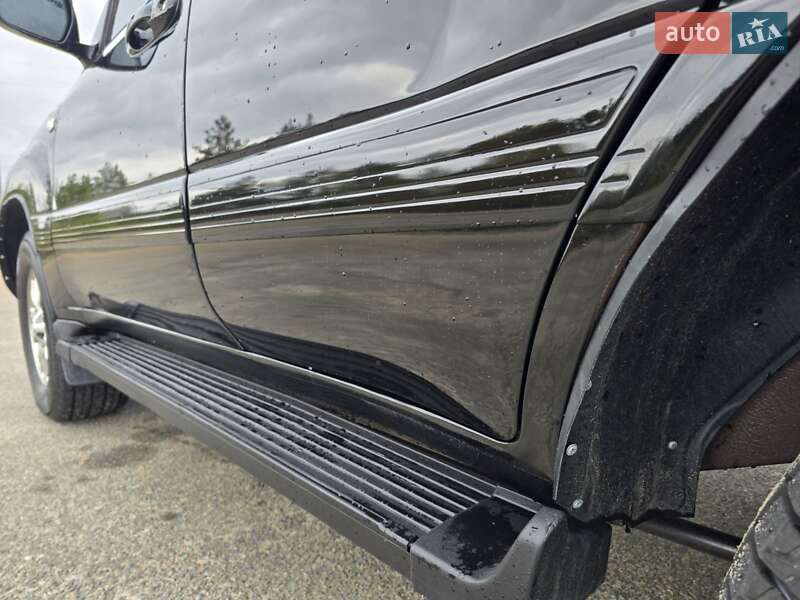 Позашляховик / Кросовер Toyota Land Cruiser 2004 в Малині