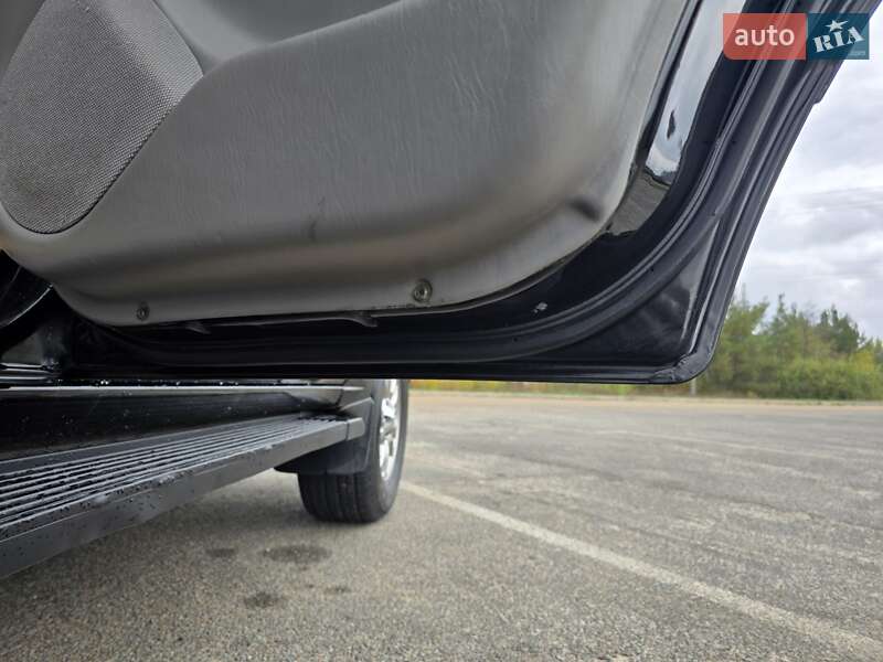 Позашляховик / Кросовер Toyota Land Cruiser 2004 в Малині