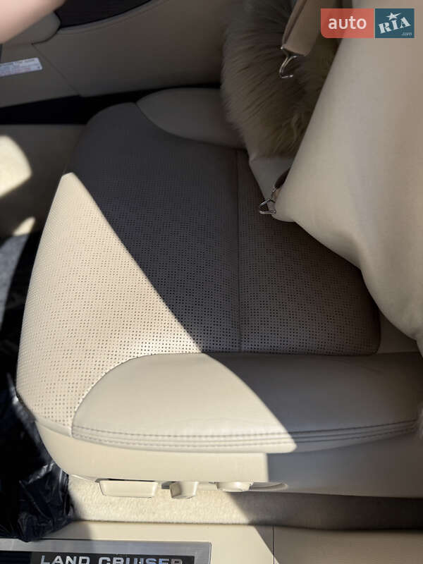 Внедорожник / Кроссовер Toyota Land Cruiser 2021 в Ивано-Франковске