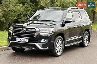 Внедорожник / Кроссовер Toyota Land Cruiser 2017 в Киеве