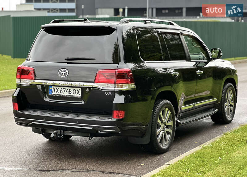 Внедорожник / Кроссовер Toyota Land Cruiser 2017 в Киеве
