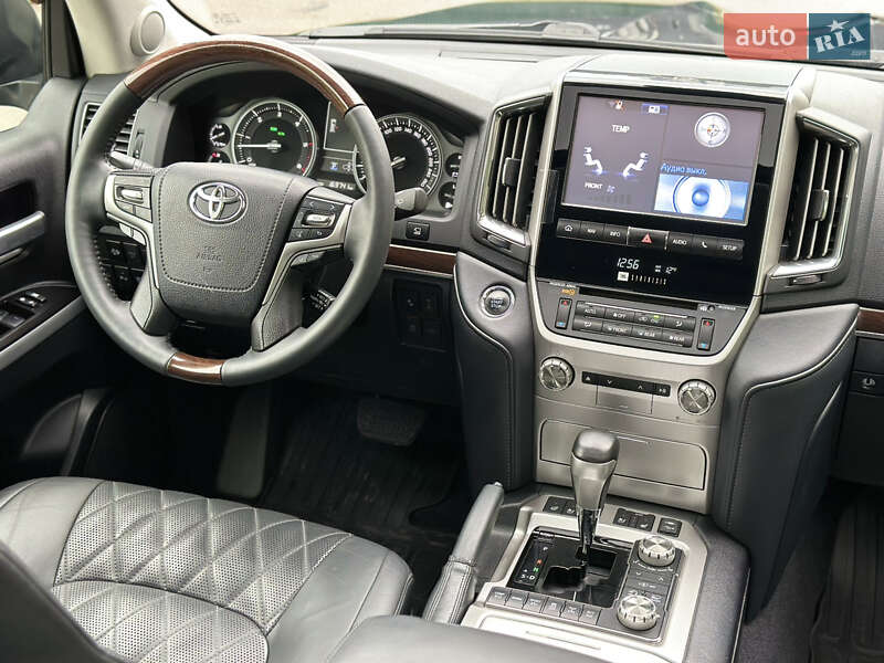 Внедорожник / Кроссовер Toyota Land Cruiser 2017 в Киеве