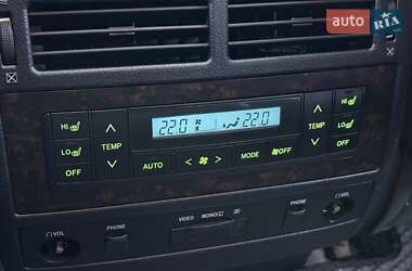 Внедорожник / Кроссовер Toyota Land Cruiser 2008 в 