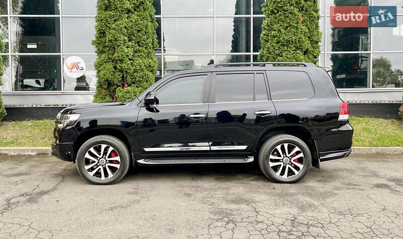 Внедорожник / Кроссовер Toyota Land Cruiser 2018 в Киеве