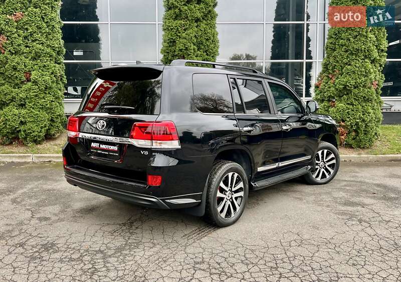 Внедорожник / Кроссовер Toyota Land Cruiser 2018 в Киеве