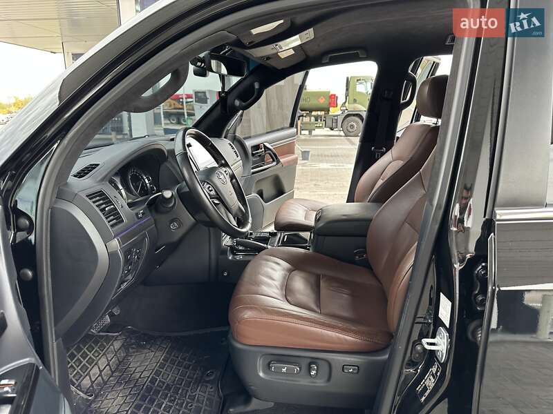 Позашляховик / Кросовер Toyota Land Cruiser 2020 в Дніпрі