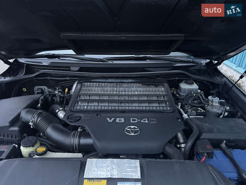 Внедорожник / Кроссовер Toyota Land Cruiser 2012 в Киеве