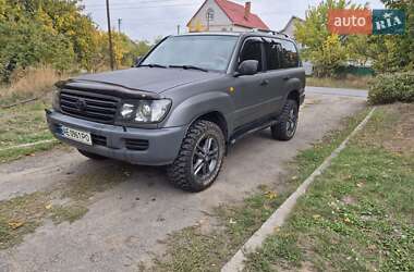 Внедорожник / Кроссовер Toyota Land Cruiser 2003 в Новомосковске