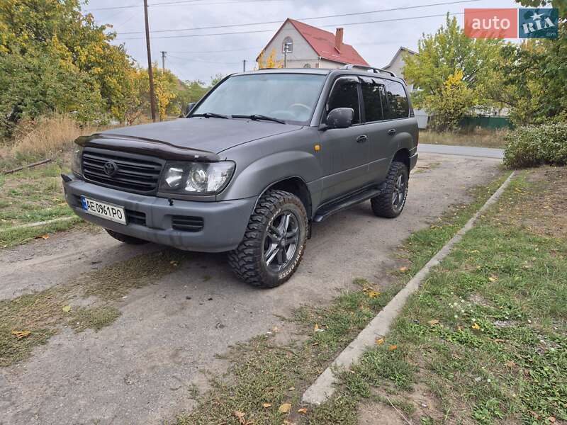 Toyota Land Cruiser 2003 Toyota Land Cruiser 2003