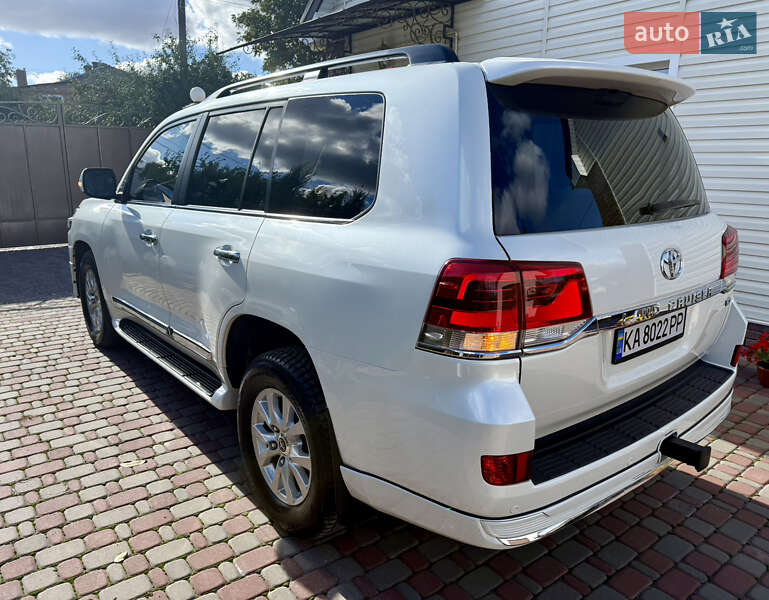 Внедорожник / Кроссовер Toyota Land Cruiser 2017 в Киеве