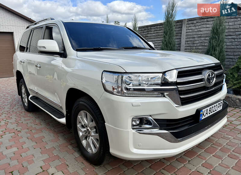 Внедорожник / Кроссовер Toyota Land Cruiser 2017 в Киеве