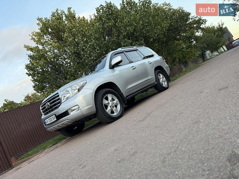 Внедорожник / Кроссовер Toyota Land Cruiser 2011 в Борисполе фото 17 Внедорожник / Кроссовер Toyota Land Cruiser 2011 в Борисполе