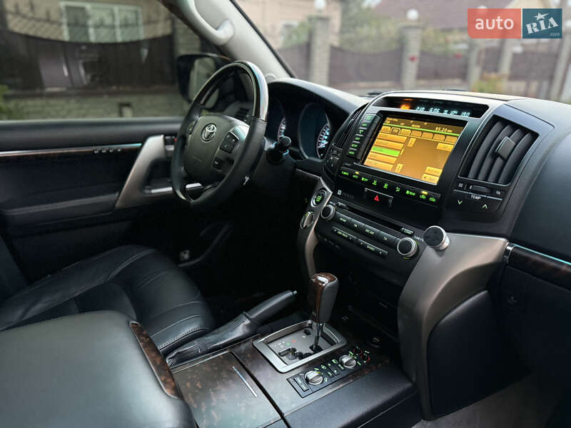 Внедорожник / Кроссовер Toyota Land Cruiser 2011 в Борисполе фото 46 Внедорожник / Кроссовер Toyota Land Cruiser 2011 в Борисполе
