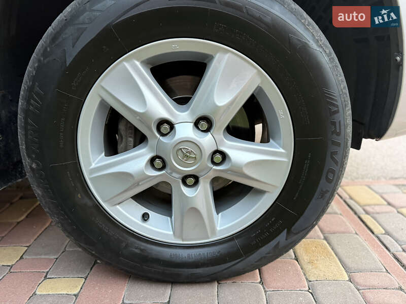 Внедорожник / Кроссовер Toyota Land Cruiser 2011 в Борисполе фото 94 Внедорожник / Кроссовер Toyota Land Cruiser 2011 в Борисполе