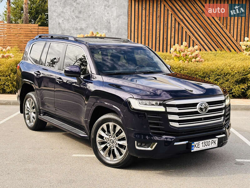 Внедорожник / Кроссовер Toyota Land Cruiser 2021 в Киеве