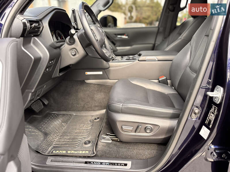 Внедорожник / Кроссовер Toyota Land Cruiser 2021 в Киеве