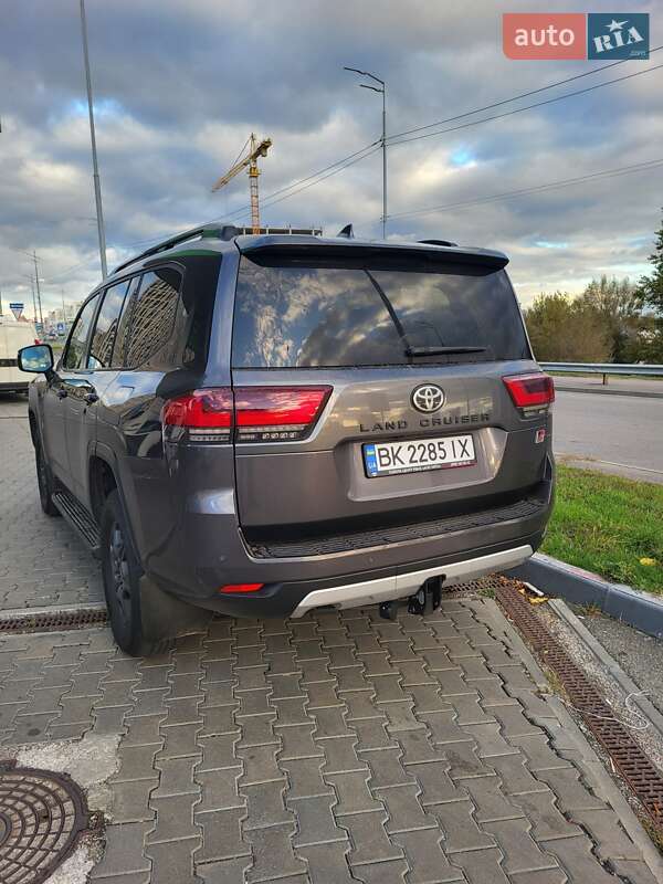 Внедорожник / Кроссовер Toyota Land Cruiser 2023 в Киеве фото 4 Внедорожник / Кроссовер Toyota Land Cruiser 2023 в Киеве