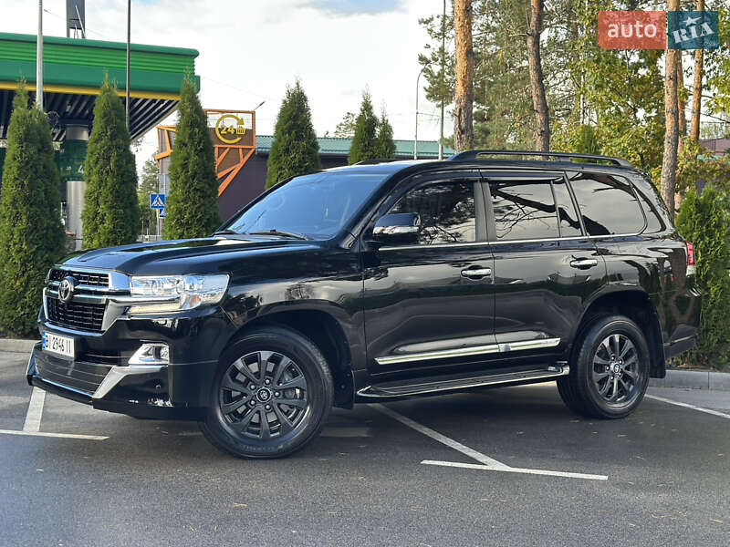 Внедорожник / Кроссовер Toyota Land Cruiser 2019 в Киеве