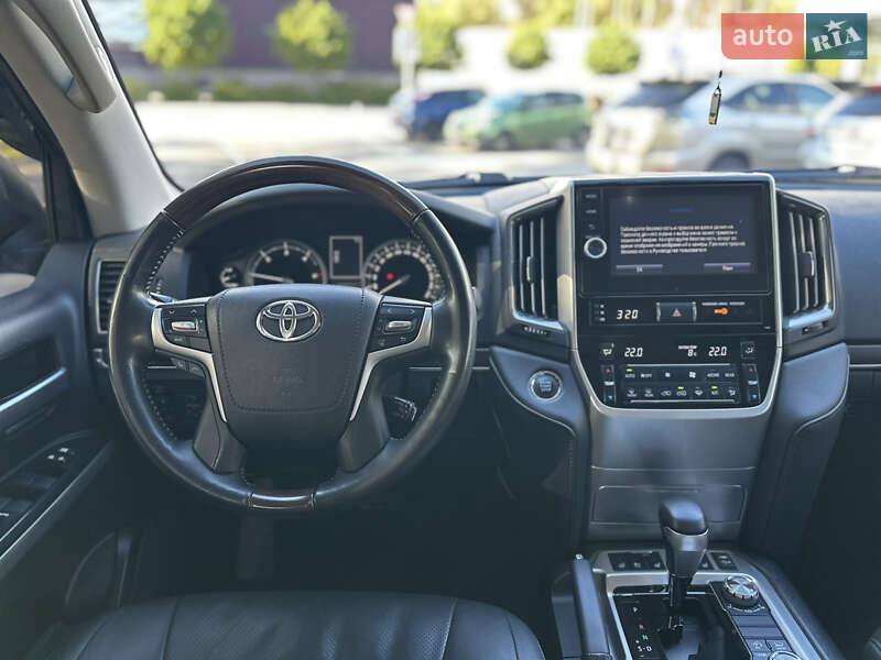 Внедорожник / Кроссовер Toyota Land Cruiser 2019 в Киеве