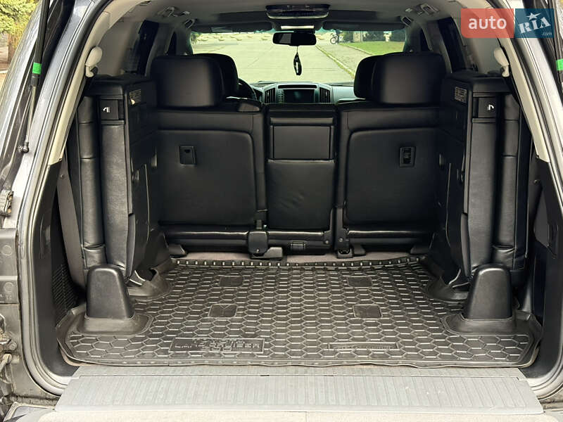 Внедорожник / Кроссовер Toyota Land Cruiser 2011 в Желтых Водах