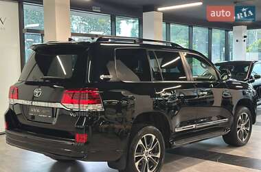 Позашляховик / Кросовер Toyota Land Cruiser 2020 в 